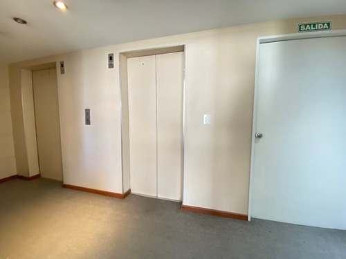Imagen 2 de 20 de Amplias Oficinas En Microcentro, Excelente Ubicación.