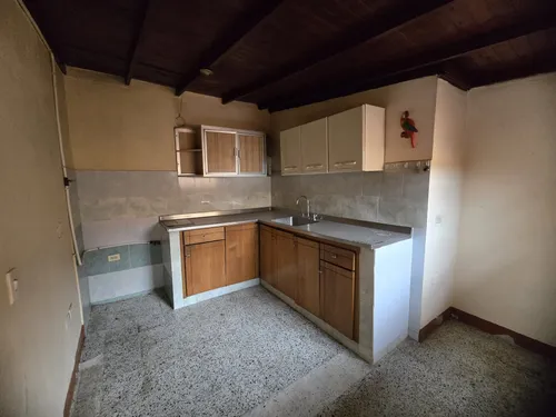 Casa En Venta En Floresta. Cod V13422