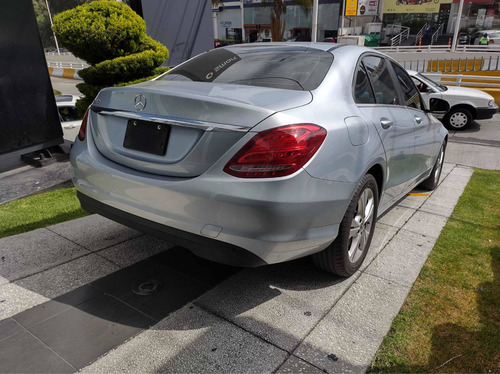 Imagen 4 de 15 de Mercedes-benz Clase C 2018 2.0 200 Cgi Exclusive At