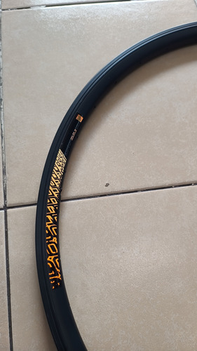 Aro De Aluminio Para Bici, R29 / R700 De 36h Mercurio Negro (Usado)