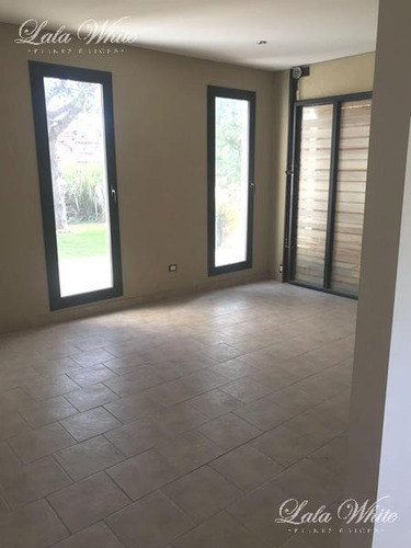 Imagen 23 de 23 de Venta - Casa En Saint Thomas Este