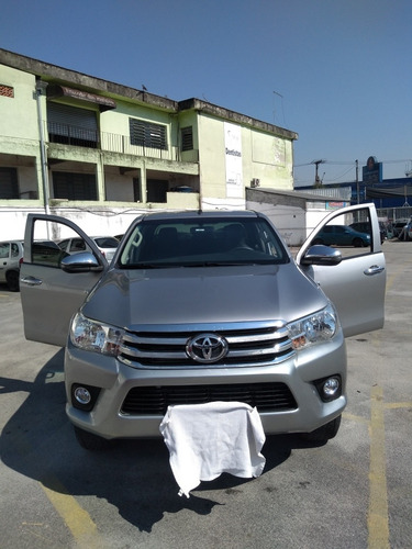 Imagem 7 de 13 de Toyota Hilux 2.8 Sr Manual Cabine Dupla 4x4