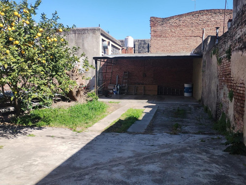Casa Sobre Lote De 8,66 X 30 Mts. A Mts. De Avda Alvear