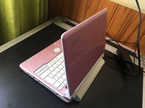 Acer Aspire One Kav60 Rosa - Solo Detalles Estéticos