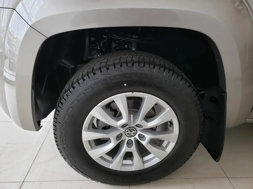 Imagen 7 de 15 de Volkswagen Amarok Comfortline 2.0 4x2 Mt 180cv