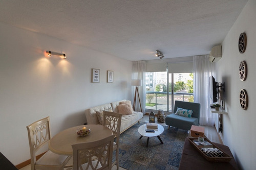 Apartamento En Venta En La Zona De Aidy Grill - Ref: 374