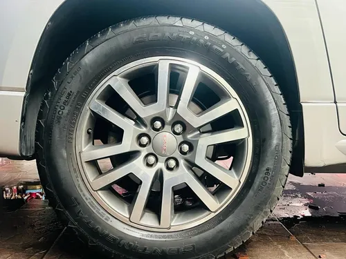 GMC Acadia DENALI