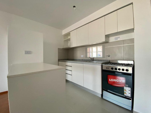 Imagen 4 de 20 de Departamento De 1 Dormitorio Con Cochera En Venta Amenities Centro