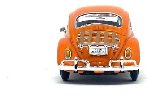 Sedán Beetle en miniatura de 1966 con portaequipajes con motor 1/24