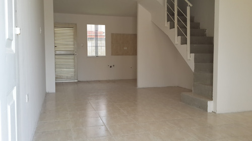 Imagen 3 de 10 de En Venta Townhouse En Parque Valencia Codigo 585599