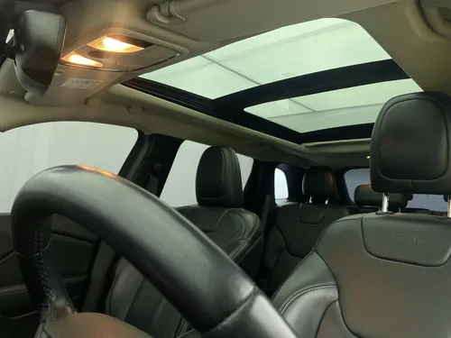 Jeep Cherokee 3.2 Longitude Plus