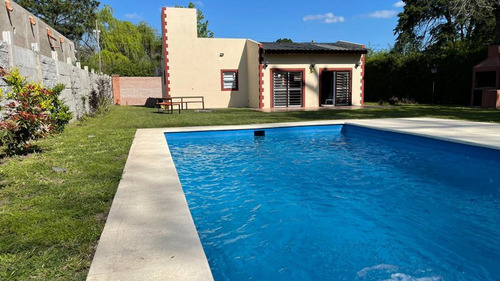 Casa Quinta En Venta - 1 Dormitorio 1 Baño - Cocheras - 774mts2 - General Rodríguez