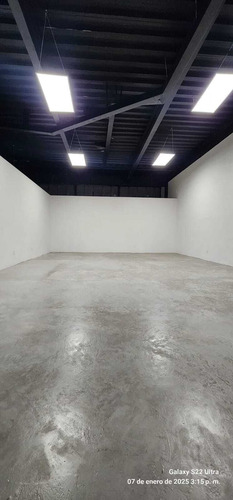 Local Planta Alta Venta El Campanario Queretaro