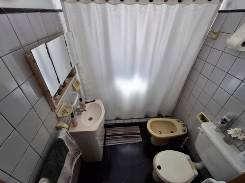Casa Con Lote Propio En Venta. Jose Leon Suarez