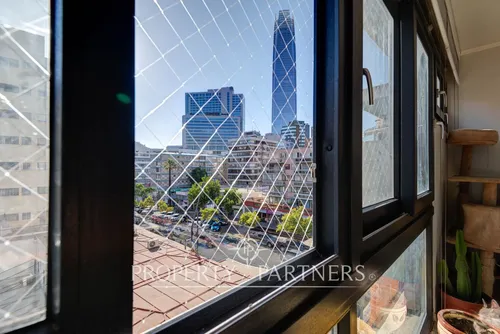 Duplex En Luis Thayer Ojeda, Metro Tobalaba, Provi...