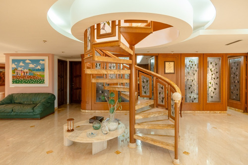 Imagen 13 de 20 de Negocios En Venta Mls21-20167 Catia La Mar 04143448628