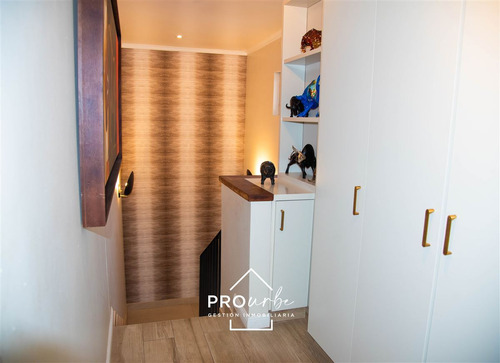 Casa En Arriendo De 5 Dorm. En Las Condes