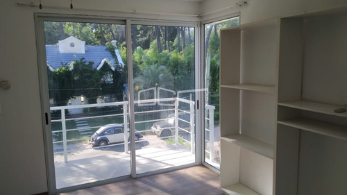 Casa En Venta, 3 Dormitorios, Pinares- Ref: 530