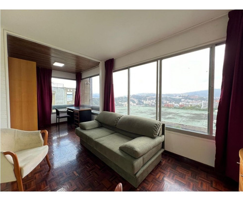 Apartamento En Alquiler En Lomas De Bello Monte 70m2, Cerca De La Embajada Americana