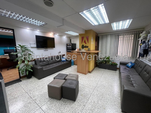 Y.t. Oficina En Venta, Los Cortijos De Lourdes Mls #25-17194