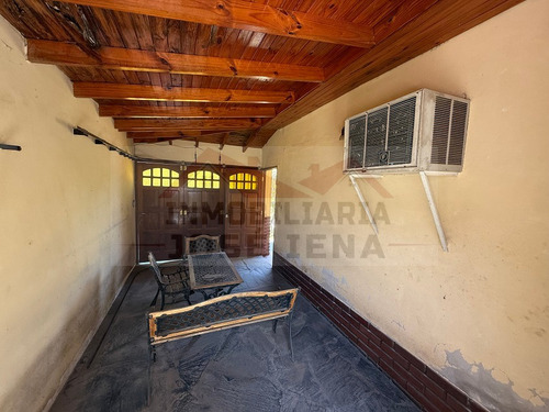 Casa 3 Dormitorios En Venta - Calle 15 Bis (matheu) E/ Avenida 9 De Julio Y 28 General Belgrano.