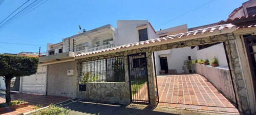 192907 Am* Venta Casa, Urb. La Esmeralda, San Diego