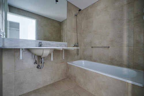 Imagen 25 de 28 de Venta Departamento 3 Amb Con Terraza En Barracas!!!