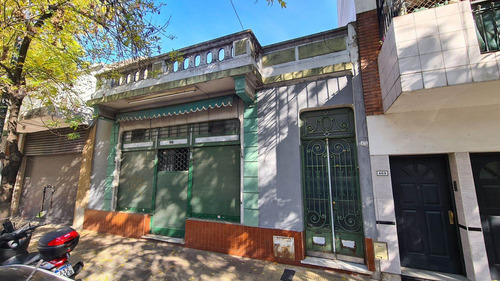 Imagen 1 de 12 de Venta, Liniers, Local Comercial Con Vivienda
