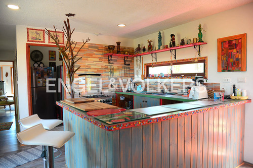 Casa Impecable En Parcela.