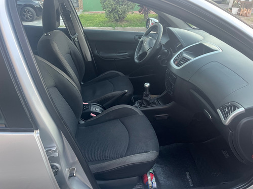 Peugeot 207 1.6 Xt