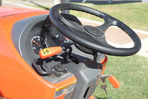 Imagen 2 de 6 de Tractor Kubota M8540n