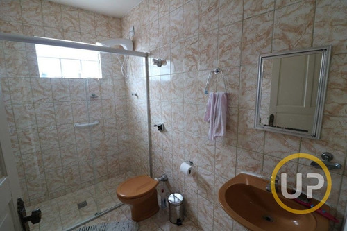 Imagem 12 de 15 de Casa Em Califórnia - Belo Horizonte, Mg - 8637