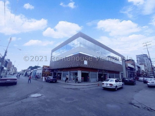Imagen 1 de 17 de Local Comercial En Venta En Maracay Zona Centro 22-14148 Jcm