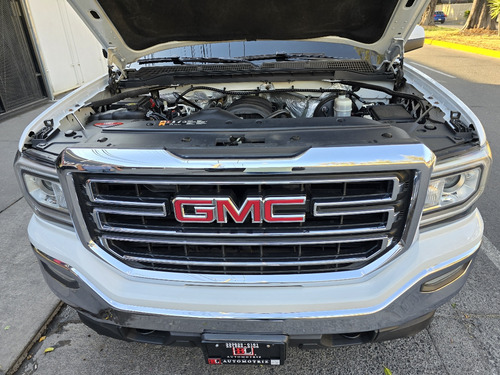 GMC Sierra 5.4 Cabina Regular Sle 4x4 At