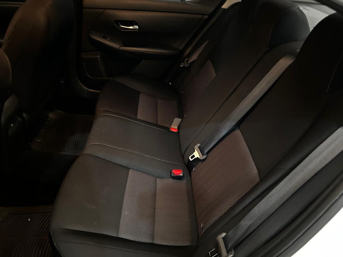 Nissan Sentra 2.0 Advance Mt