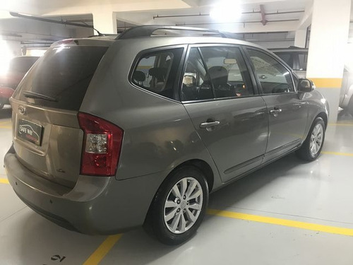 Imagem 4 de 8 de Kia Carens 2.0 Ex 16v 2011