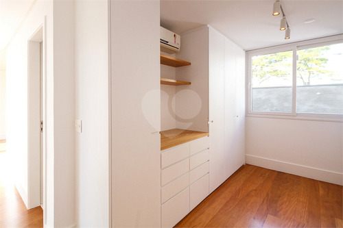 Imagem 22 de 30 de Casa Moderna, Reformada, Pronta Para Entrar Com 03 Suítes - Reo102100