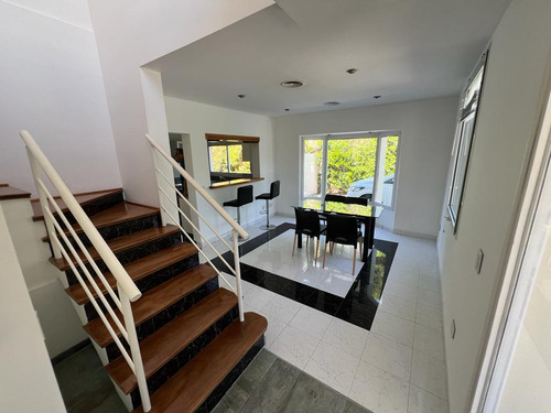 Casa Clasica Venta 3 Dormitorios En Glorietas