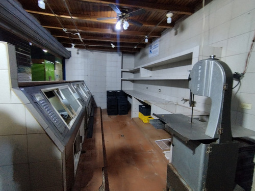 Gran Oportunidad En Venta Local Comercial En El Mercado Guaicaipuro Yep