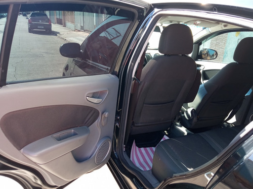 Fiat Palio 1.6 16v Essence Flex Dualogic 5p