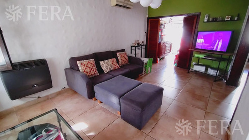 Venta Casa De 4 Ambientes Con Cochera En Quilmes