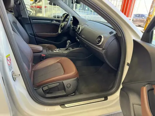 Audi A3 TFSI Select