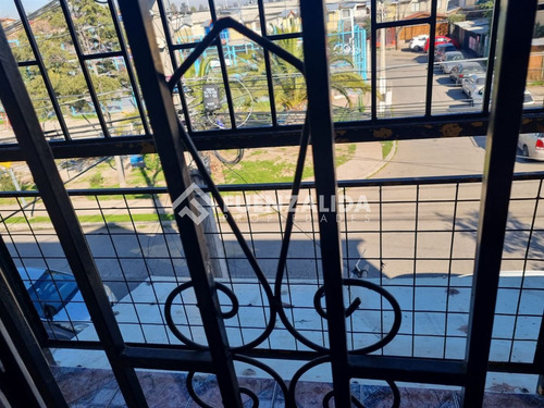 Departamento En Venta De 2 Dorm. En La Pintana