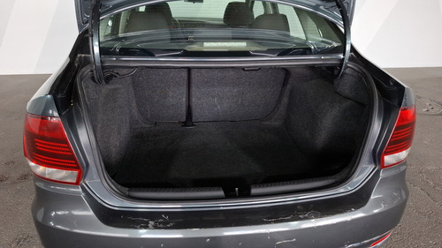Volkswagen Vento 1.6 HIGHLINE STD.