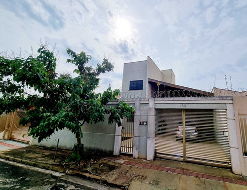 Imagem 24 de 29 de Casa Residencial 4 Dormitórios Sendo 2 Suítes, Área De Lazer Com Churrasqueira, 220 Metros De Área Útil, Excelente Localização No Bairro San Remo - Pr - Ca1413_gprdo
