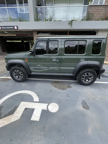 Suzuki Jimny 5P GLX AT