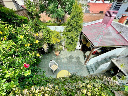 Imagen 25 de 30 de Venta Casa 4 Amb Cochera Quincho Bernal Centro