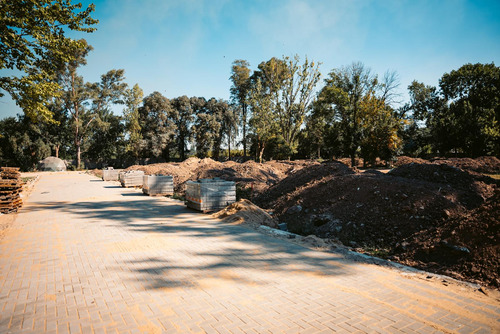 Terreno En Venta En Barrio Los Pinos Iii, Barrio Parque Yei Pora