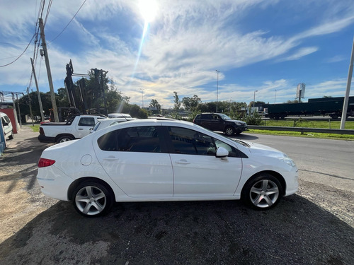 Peugeot 408 2.0 Feline 143cv