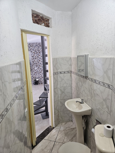 Casa Conjugada Com Entreda Independente